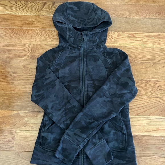 lululemon athletica Jackets & Blazers - Lululemon Black Camo Scuba Hoodie - Full Zip Size 4